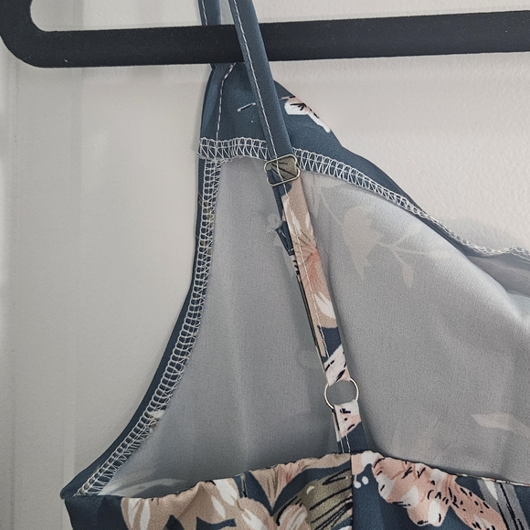 Hello Molly Floral Dress - XS - Picture 7 of 11